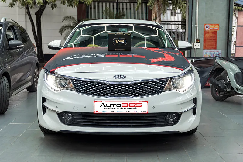 Kia Optima 2018 lắp bi LED X-Light V30 Ultra 2026 tại Auto365