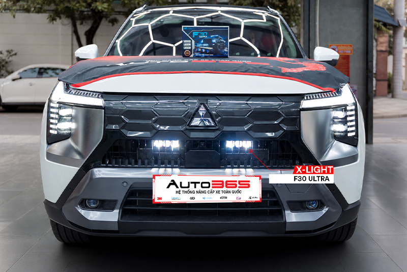 Một ca lắp X-Light F30 Ultra tại Auto365