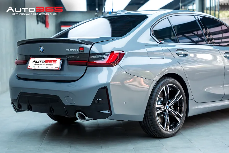  Kính lưng BMW 330i sau khi hoàn thiện CR BLK 15
