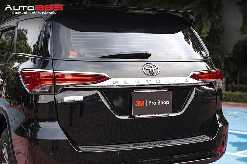 Auto365vn Kinh Lung Toyota Fortuner Da Dan 3m Crystalline Cr Blk 15jpg Img 6a478948b36a10.01573281 Auto365vn