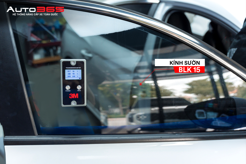 Kính sườn MG5 sử dụng CR BLK 15; chủ xe nên kiểm tra đúng mã phim và vị trí kính trước khi hoàn tất bàn giao.