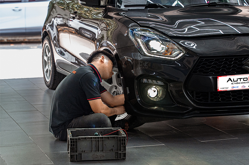 Auto365vn Ky Thuat Vien Can Chinh Den Aes 3 0 Sv Pro 4800k Img 6a83e3e12eb2c1.57098996