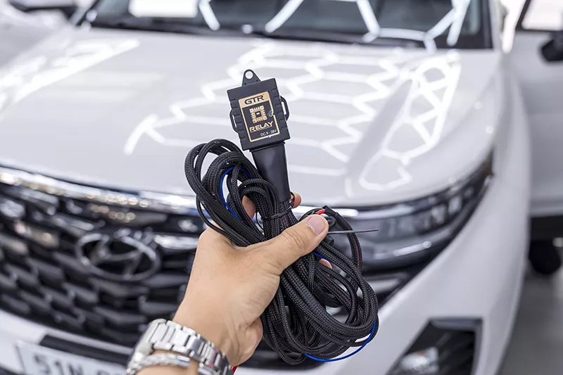 Auto365vn Ky Thuat Vien Kiem Tra Day Dien Truoc Khi Thi Cong Img 6a8d1efd0e68c7.20748134