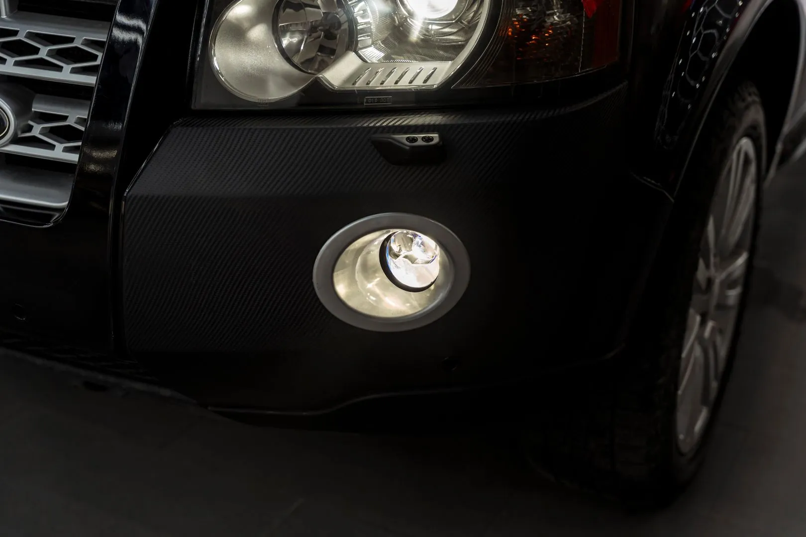 Land Rover LR2 S 2010 sau khi hoàn thiện nâng cấp bộ bi gầm bản 4300K.
