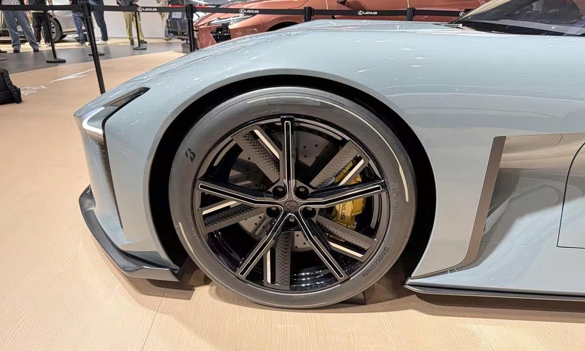 lexus-lfa-concept-1.jpg