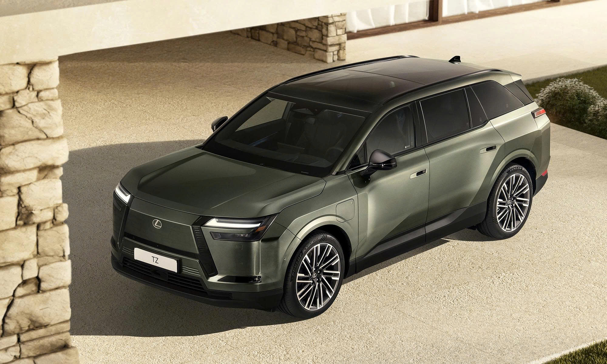 lexus-tz-ra-mat-suv-dien-1.jpg