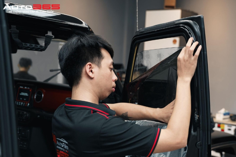 ly-do-chu-xe-nen-dan-phim-cach-nhiet-3m-cr-blk-cho-o-to (2).jpg