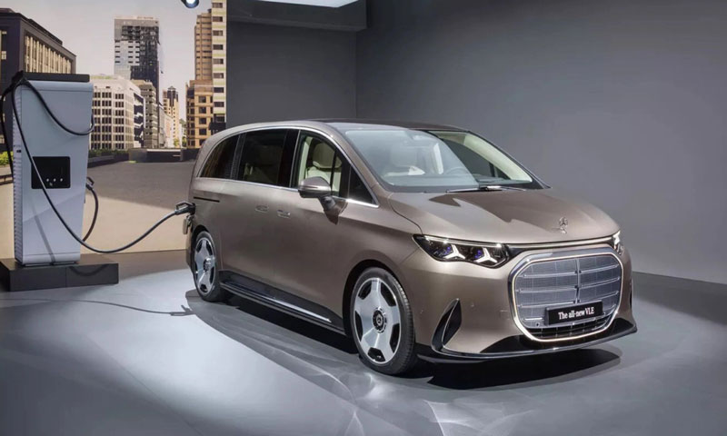 mercedes-vle-minivan-dien-sang-trong-dam-chat-limousine-cua-mercedes (1).jpg