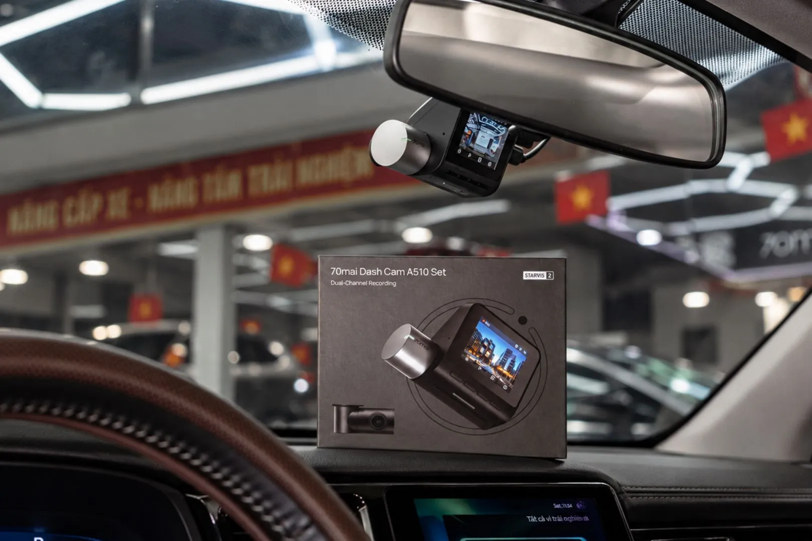 Camera chính 70mai A510 được bố trí tại kính lái Mitsubishi Outlander 2020.