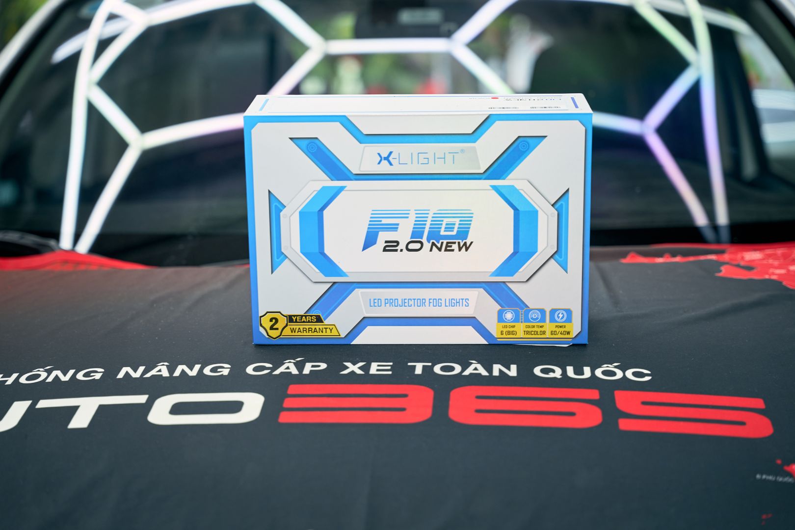 Cận cảnh hộp sản phẩm X-Light F10 2.0 New trên Mitsubishi Xpander Cross 2023