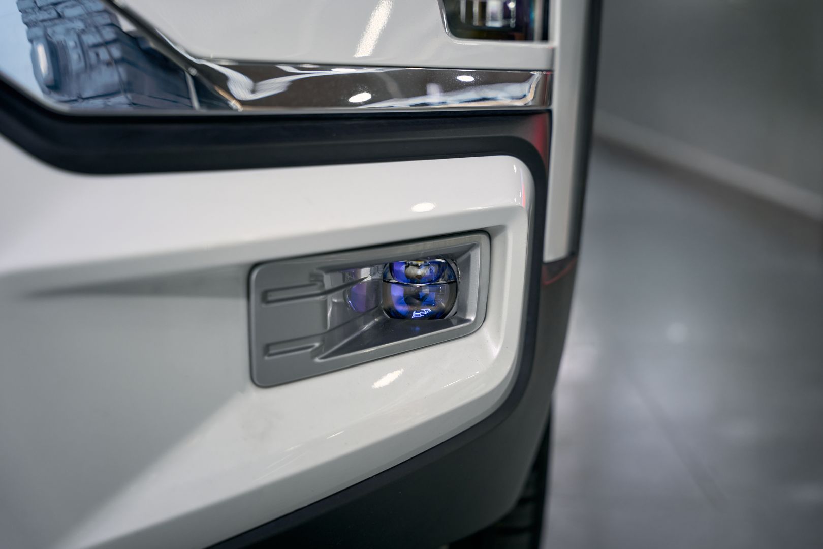 Chi tiết Mitsubishi Xpander Cross 2023 khi nâng cấp F10 2.0 New, góc bên phải