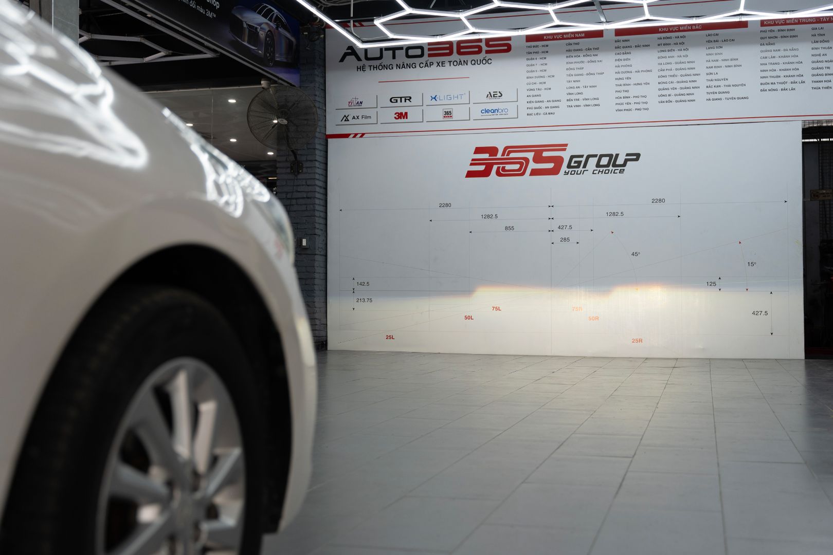 Ánh sáng Cos của bi LED X-Light V30 Ultra trên Hyundai Accent