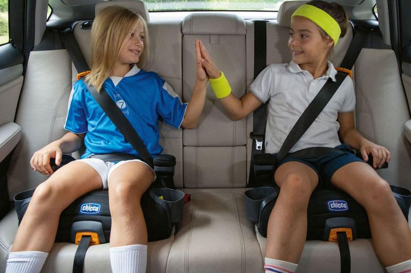 nhung-kieu-thiet-bi-an-toan-sai-chuan-cho-tre-di-o-to (4).jpg