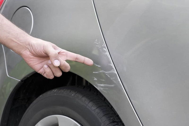 nhung-nguyen-nhan-khien-son-xe-nhanh-tray-xuoc-khi-su-dung (4).jpg