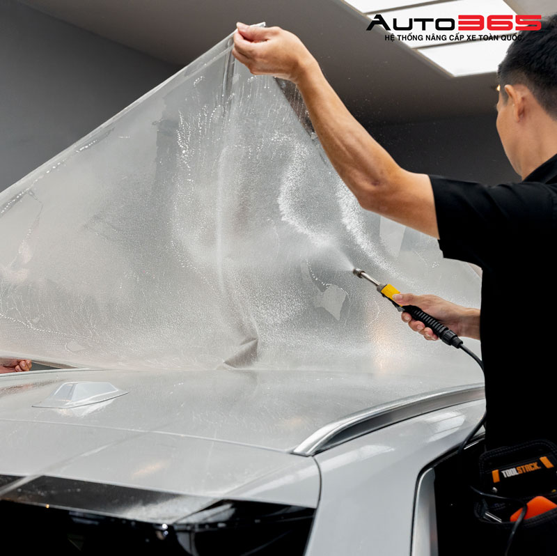 su-khac-biet-giua-ppf-va-phu-ceramic-dau-la-lua-chon-cho-xe-moi (4).jpg