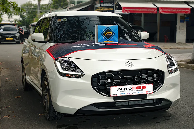 Suzuki Swift GLX Hybrid lắp bi LED X-Light V20 Square tại Auto365