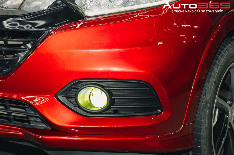 tai-sao-anh-sang-vang-lai-an-toan-hon-trong-dieu-kien-suong-mu-mua-to (9).jpg