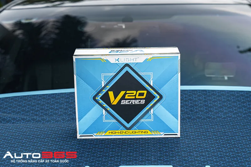 Hộp X-Light V20 New 2025 trong hồ sơ Camry