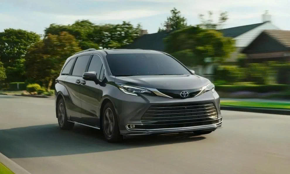 toyota-sienna-2026.jpg