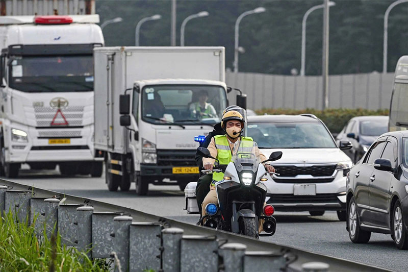 tu-10h-mung-1-tet-binh-ngo-2026-csgt-toan-quoc-ra-quan-kiem-soat-nong-do-con-khong-ngoai-le (2).jpg