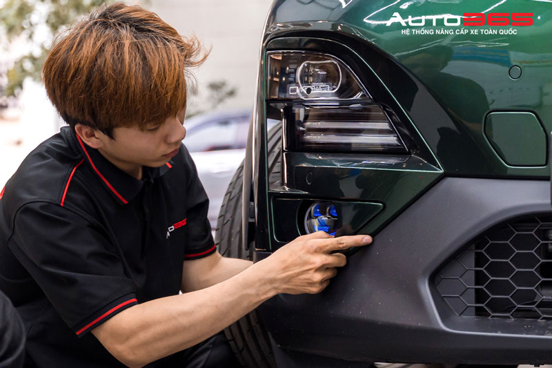 Quá trình kiểm tra và tư vấn lắp đặt bi gầm tại Auto365.vn - Trụ Sở Chính