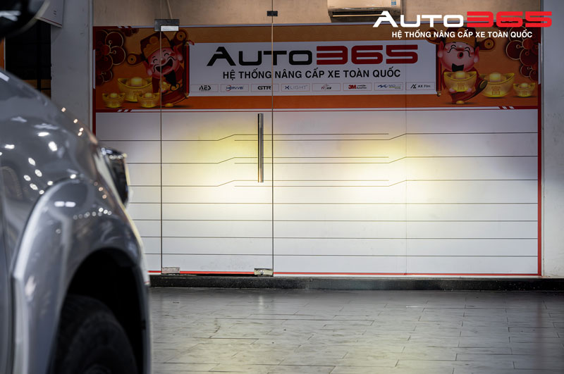 v20-new-2025-ban-nang-cap-anh-sang-manh-cho-xe-gia-dinh-nam-nay (3).jpg