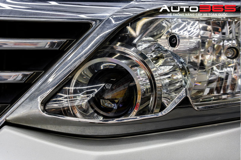 v20-new-2025-ban-nang-cap-anh-sang-manh-cho-xe-gia-dinh-nam-nay (4).jpg