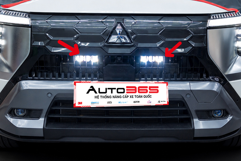 Ảnh minh họa vị trí lắp F30 Ultra trên một ca xe tại Auto365; vị trí và kiểu pát có thể thay đổi theo kết cấu từng xe.