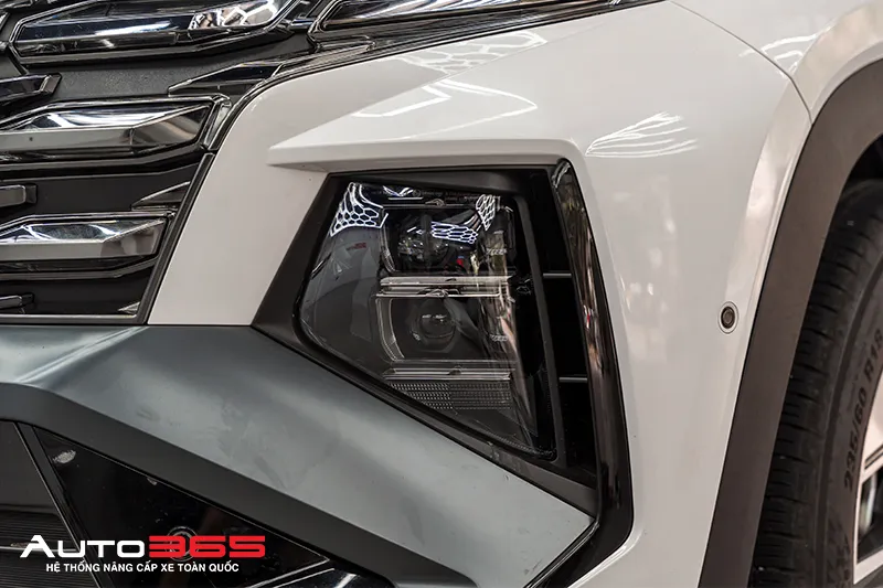 X-Light F+ Pro V2 lắp đèn chính Hyundai Tucson 2023