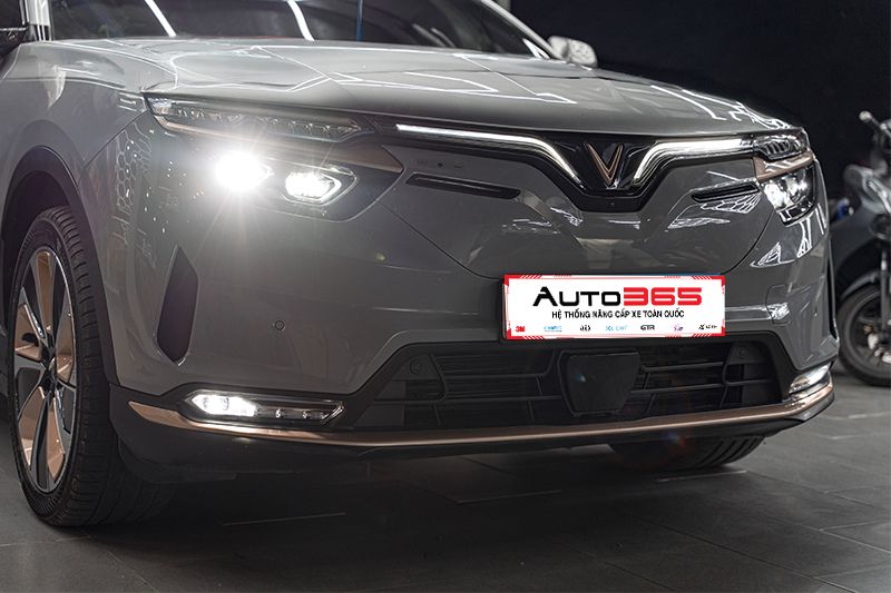 Auto365vn Vinfast Vf8 X Light V20l Quantum Lens Vuongjpg Img 6a45e9051fbf97.53313810 Auto365vn