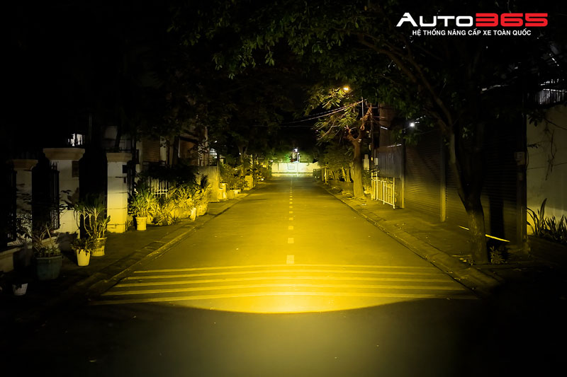 Vùng sáng Pha chiếu xa của bi gầm đi mưa sương mù X-Light F10 Turbo V2 3000K