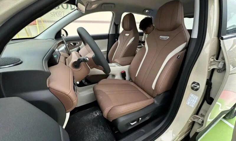auto365vn-wuling-binguo-3jpg-img_68de18461f96b6.21623878_auto365vn.jpg