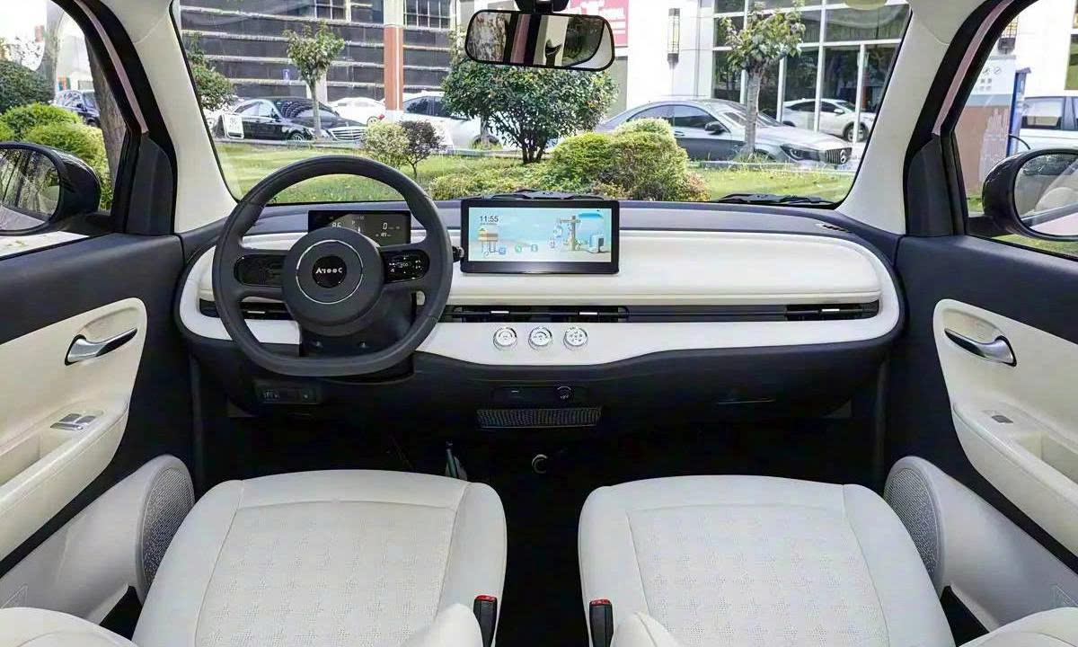 xe-mini-dien-wuling-2.jpg
