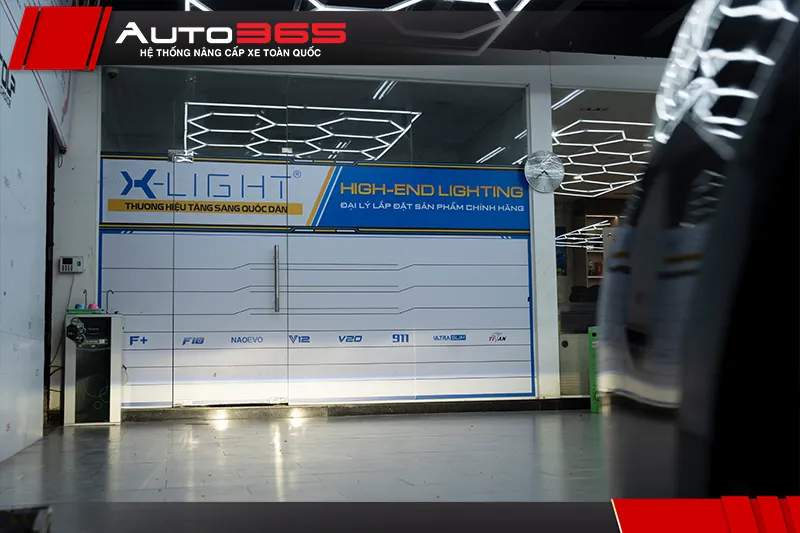 Khu vực kiểm tra vùng chiếu sáng tại xưởng Auto365.