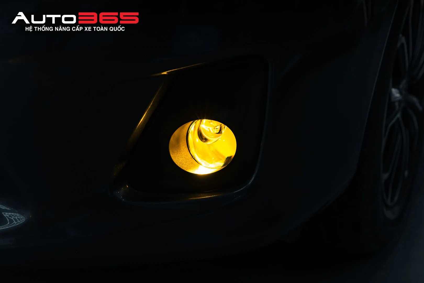 Hình 3: Sắc vàng của bi gầm trên Corolla Altis, phù hợp để tham khảo khi lựa chọn nhiệt màu theo điều kiện di chuyển.