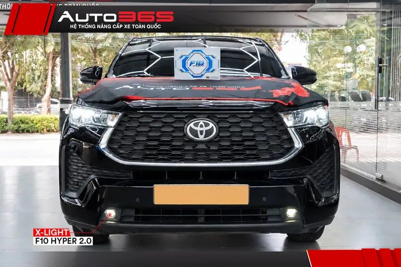 Toyota Innova Cross 2.0V 2024 sau nâng cấp bi gầm tại Auto365.