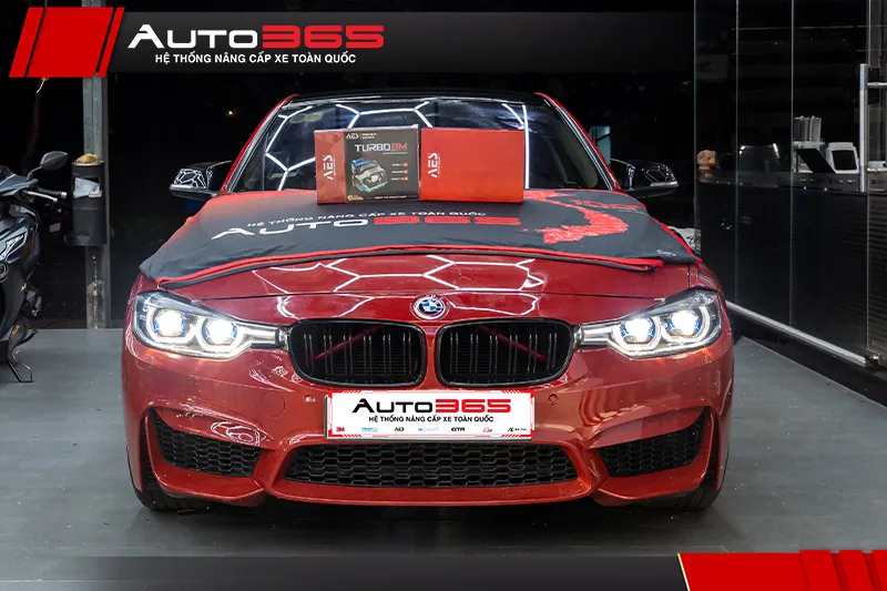 BMW 3 F30 2019 phiên bản LCI tại Auto365.vn - Trụ Sở Chính trước hạng mục nâng cấp đèn chính
