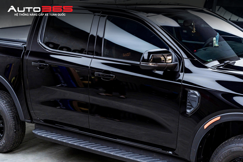 Ford Ranger hoàn thiện PPF G Series góc nhìn bên