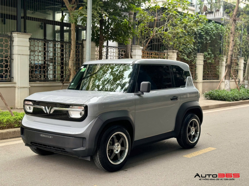 VinFast VF3 trước khi dán phim cách nhiệt 3M Crystalline Hybrid tại Auto365.vn - Trụ Sở Chính