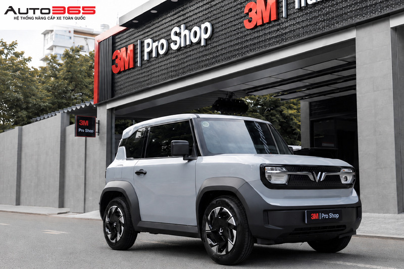 Bàn giao VinFast VF3 sau khi hoàn thiện dán phim cách nhiệt 3M Crystalline Hybrid
