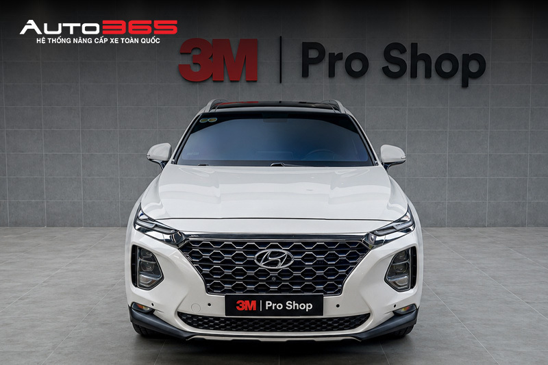 Hyundai Santa Fe là dòng SUV cỡ D được nhiều gia đình sử dụng