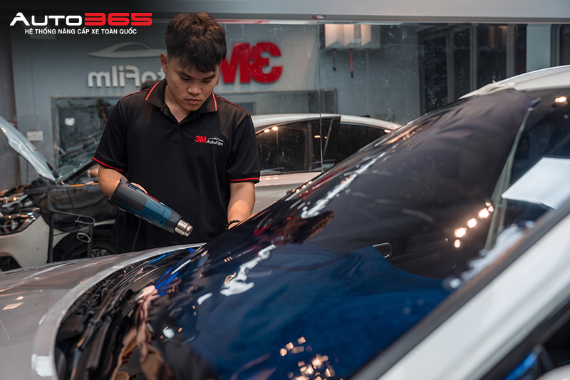 Dán phim cách nhiệt CR BLK 40 cho Honda Civic tại Auto365.vn - Trụ Sở Chính