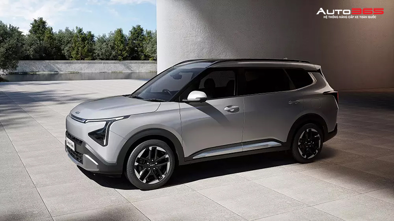 Kia Carens là mẫu MPV được nhiều gia đình lựa chọn nhờ không gian nội thất rộng rãi