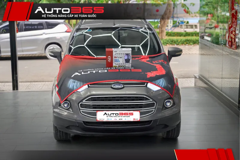 Ford EcoSport 2017 phom cũ sau khi lắp bi gầm AES SV 3.0 Max.