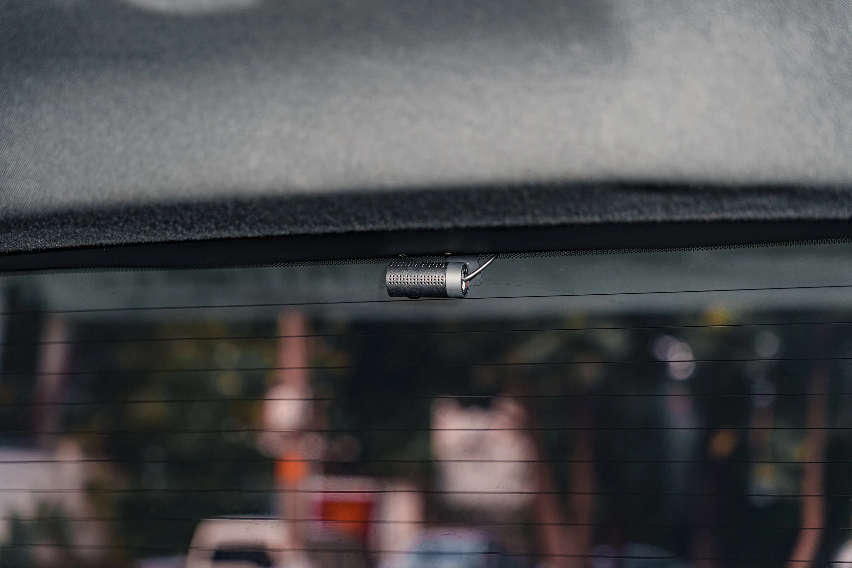 Camera sau được bố trí tại kính phía sau Ford Everest 2019.