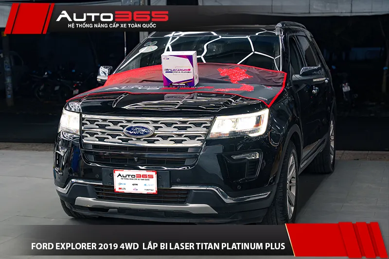 Ford Explorer 2019 4WD tại Auto365 trước hạng mục nâng cấp đèn chính