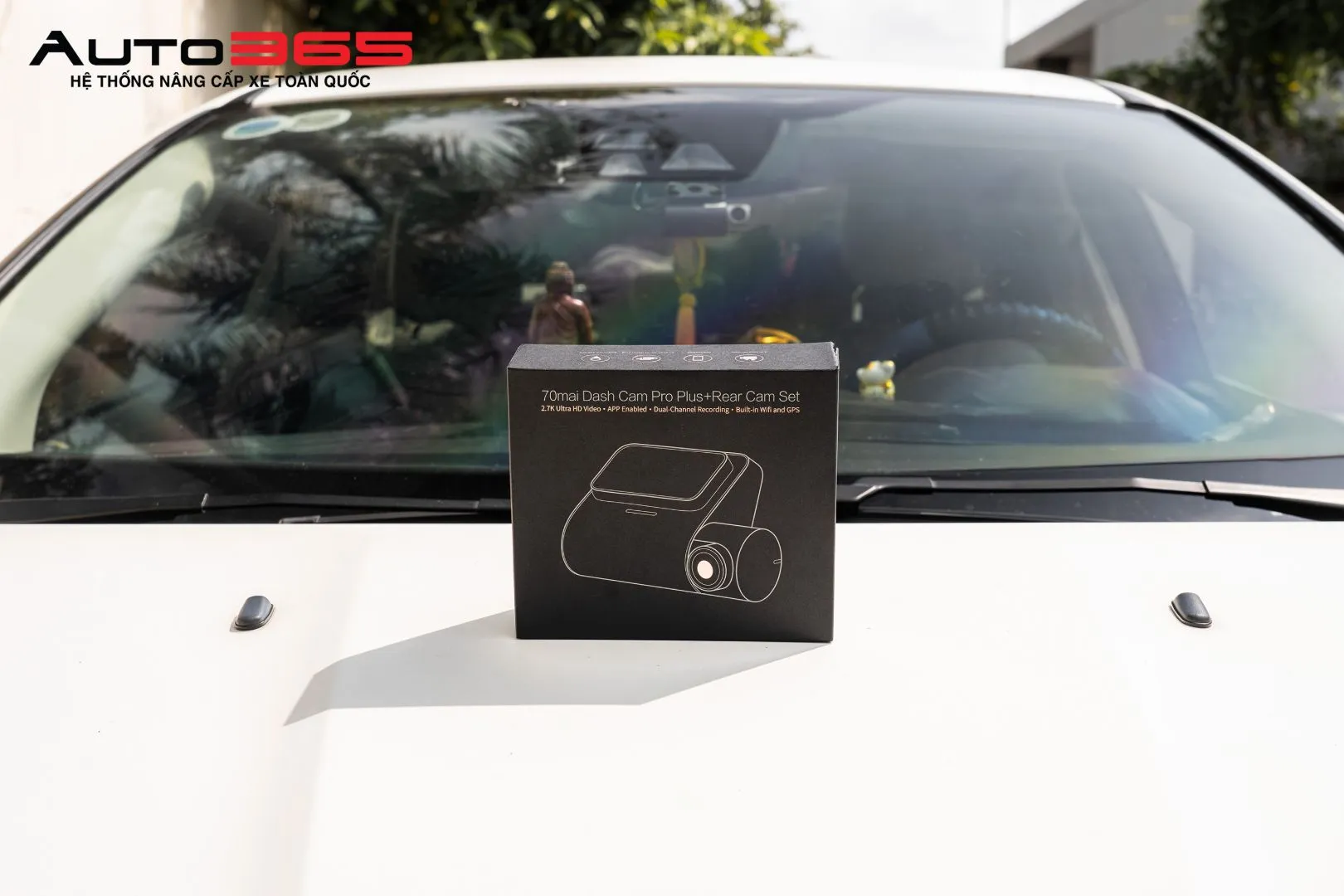 Bộ 70mai Dash Cam Pro Plus+ trước khi hoàn thiện cấu hình camera hành trình trên Ford Focus.