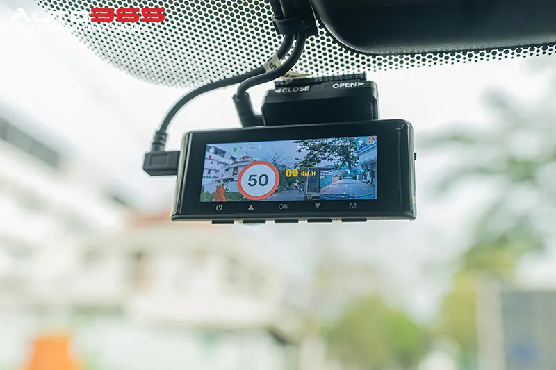 Màn hình camera hành trình trên Honda CR-V 1.5G 2023