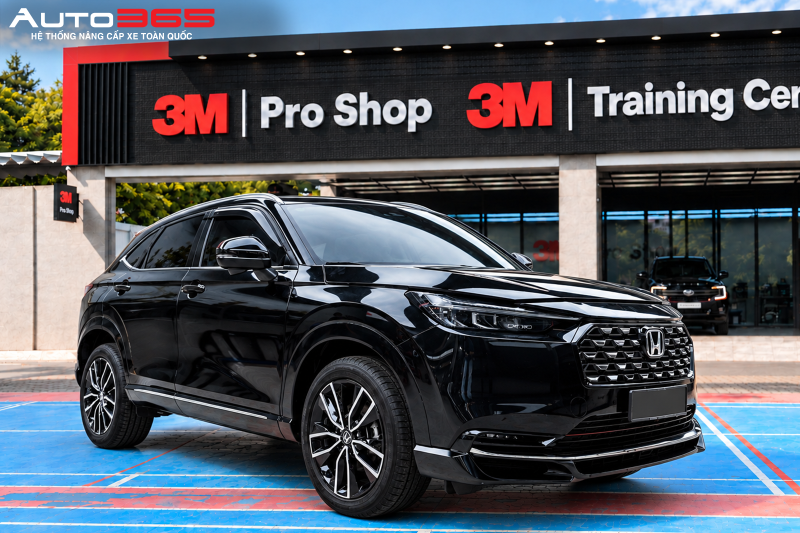 Hình 1. Honda HR-V tại Auto365 – Kiểm tra tình trạng kính và xác định nhu cầu trước khi lựa chọn phim cách nhiệt 3M