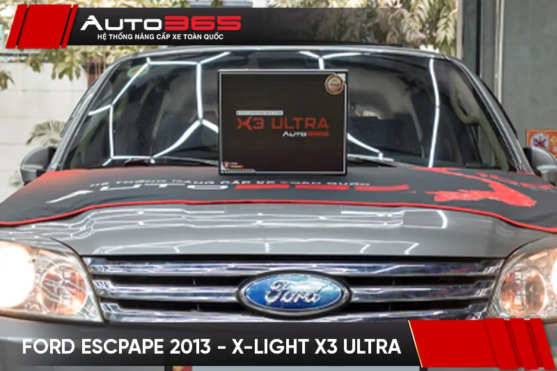 Hộp X3 Ultra được chụp cùng xe đời 2013.